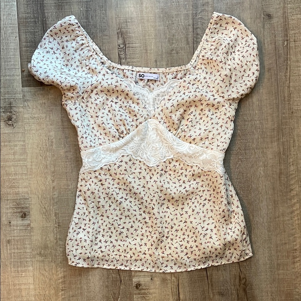 SO Cream and Brown Puff Sleeve Blouse